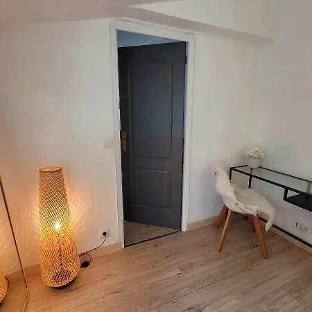 Maison De Au Calme Avec Jardin Et Parking شقة لا روشيل