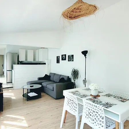Maison De Au Calme Avec Jardin Et Parking Lägenhet